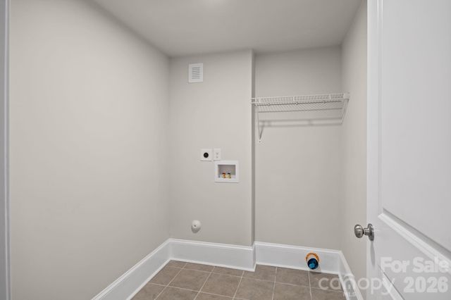 6109 Cora Street, Charlotte, NC 28216