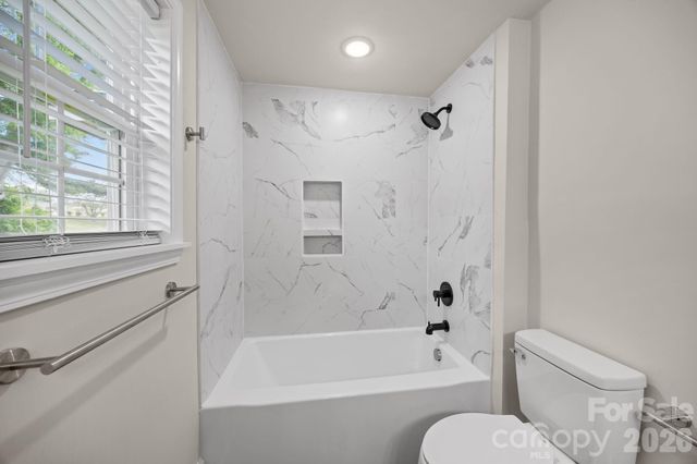 6109 Cora Street, Charlotte, NC 28216