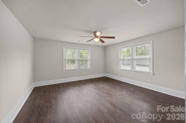 6109 Cora Street, Charlotte, NC 28216