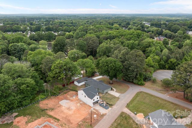 6109 Cora Street, Charlotte, NC 28216