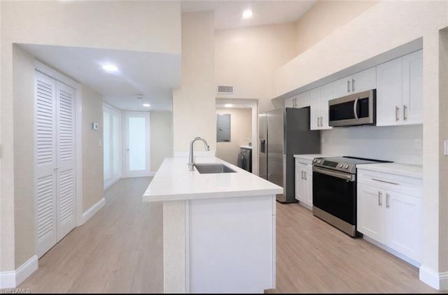 4122 Residence DR 117, Fort Myers, FL 33901