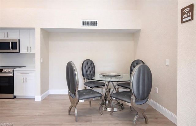 4122 Residence DR 117, Fort Myers, FL 33901