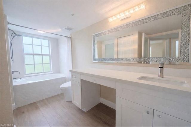 4122 Residence DR 117, Fort Myers, FL 33901