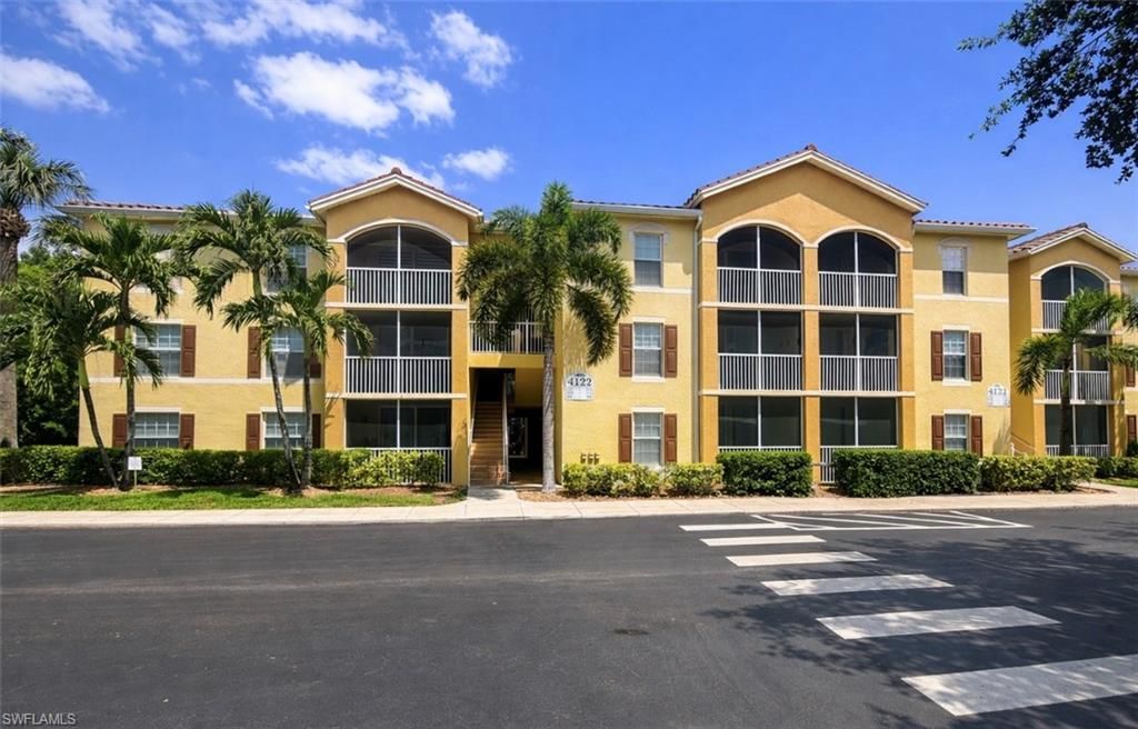 4122 Residence DR 117, Fort Myers, FL 33901