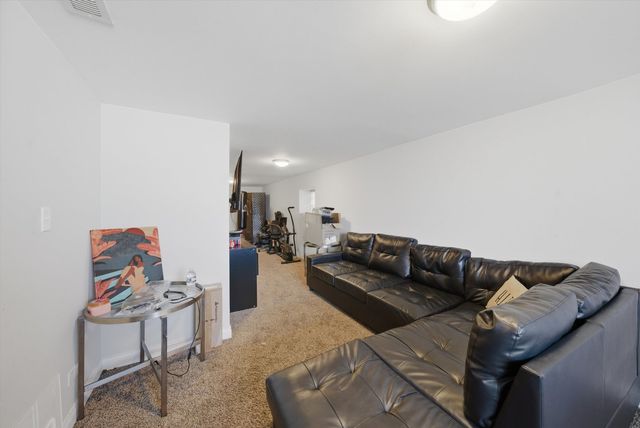 9105 S Drexel Avenue, Chicago, IL 60619