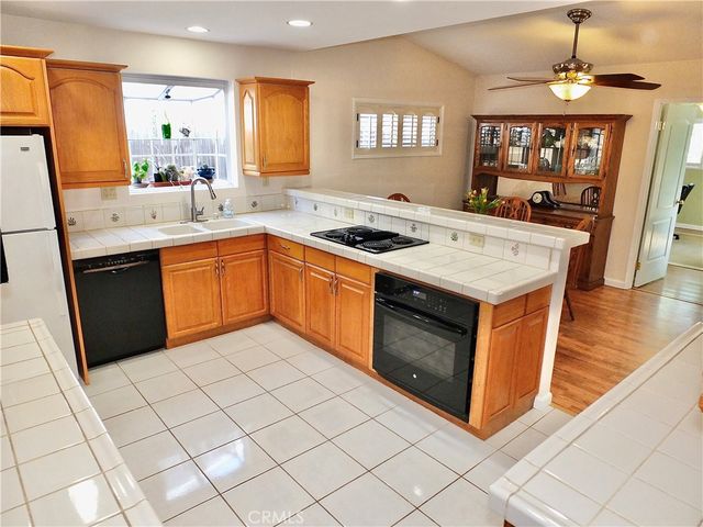 6317 E Eliot, Long Beach, CA 90803