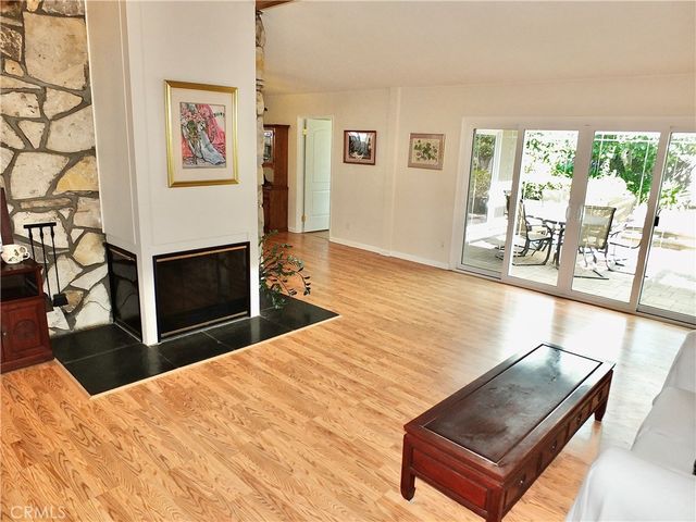 6317 E Eliot, Long Beach, CA 90803