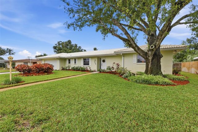 5405 7TH AVENUE DRIVE W, Bradenton, FL 34209