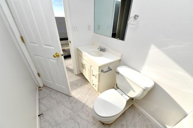 123 SW JEFFERSON Avenue E9SW, Peoria, IL 61602