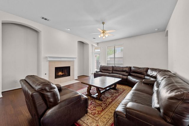 3205 Hamlett Lane, Garland, TX 75043