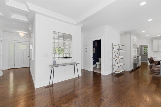4 Augustus Rd, Lexington, MA 02421
