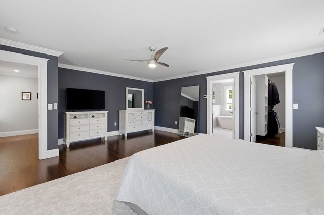 4 Augustus Rd, Lexington, MA 02421