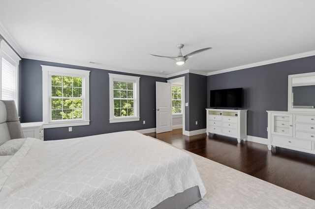 4 Augustus Rd, Lexington, MA 02421