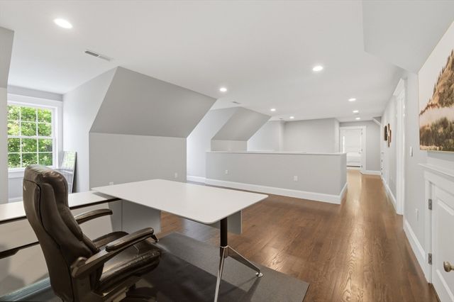 4 Augustus Rd, Lexington, MA 02421