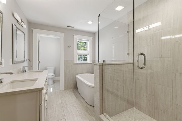 4 Augustus Rd, Lexington, MA 02421