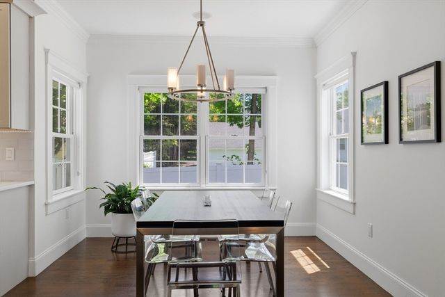 4 Augustus Rd, Lexington, MA 02421