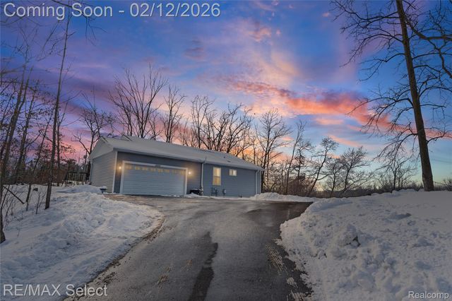 10311 Walnut Shores Drive, Tyrone Township, MI 48430