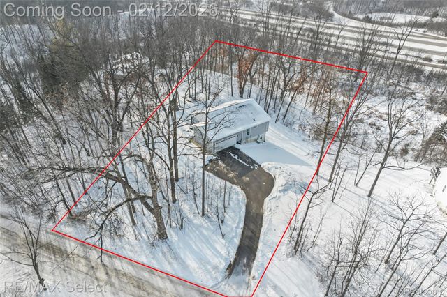 10311 Walnut Shores Drive, Tyrone Township, MI 48430