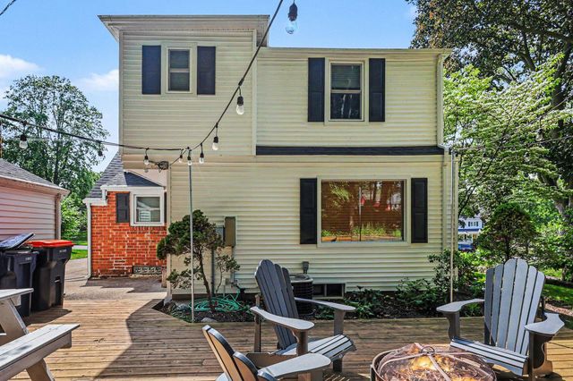 567 Central Avenue, Holland City, MI 49423