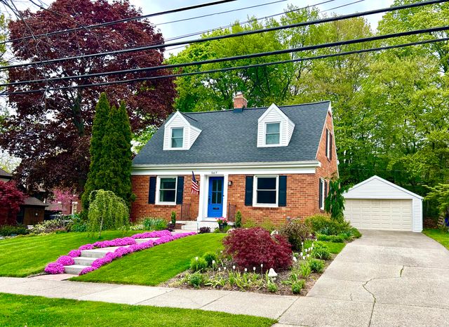 567 Central Avenue, Holland City, MI 49423