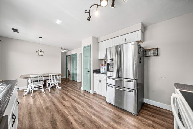 202 Man O War Dr, Oak Grove, KY 42262