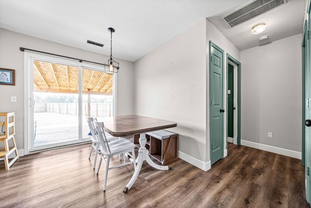 202 Man O War Dr, Oak Grove, KY 42262