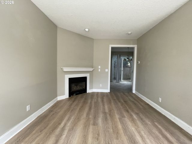 19189 Se YAMHILL St 7, Portland, OR 97233