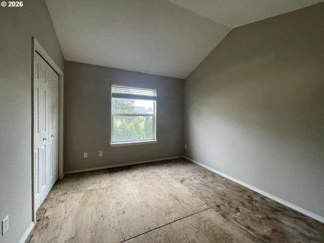 19189 Se YAMHILL St 7, Portland, OR 97233