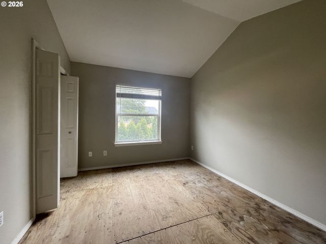 19189 Se YAMHILL St 7, Portland, OR 97233