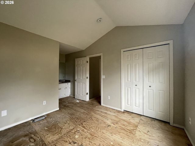 19189 Se YAMHILL St 7, Portland, OR 97233