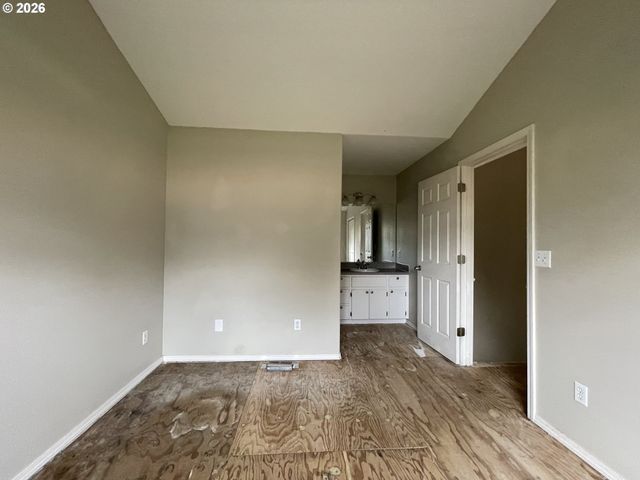 19189 Se YAMHILL St 7, Portland, OR 97233