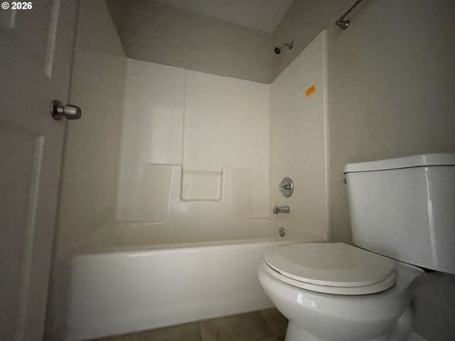 19189 Se YAMHILL St 7, Portland, OR 97233