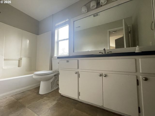 19189 Se YAMHILL St 7, Portland, OR 97233