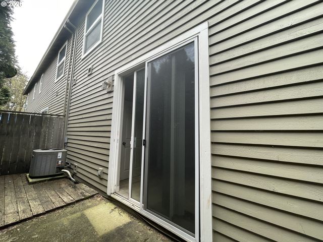 19189 Se YAMHILL St 7, Portland, OR 97233