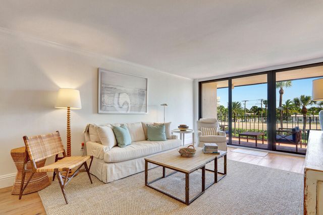 225 Beach Road 204, Tequesta, FL 33469