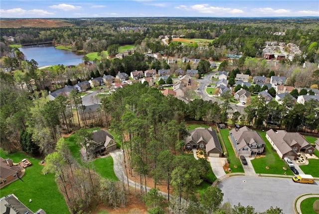 5210 Blackheath Way, Fairburn, GA 30213