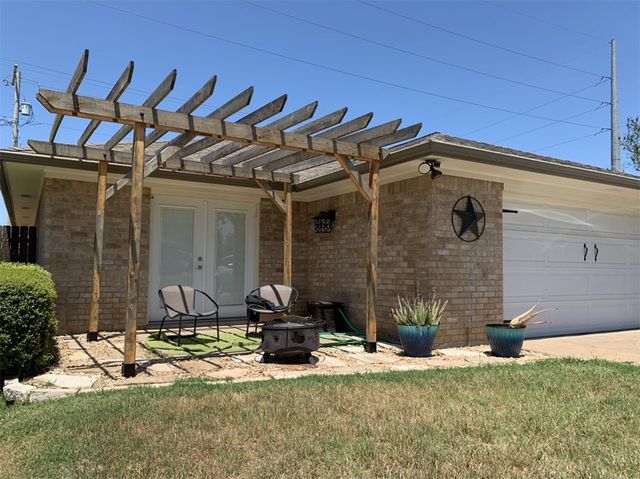 2917 Braeburn, Bryan, TX 77802