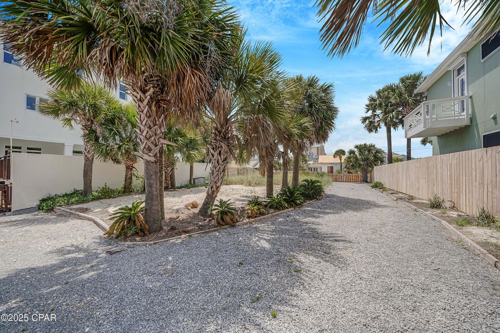 Image 11 of property listing at 4119 Safari Street, Panama City Beach, FL 32408
