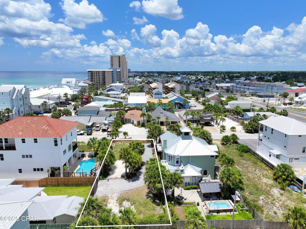 Image 5 of property listing at 4119 Safari Street, Panama City Beach, FL 32408