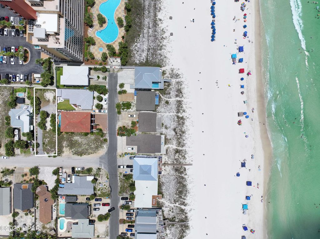Image 7 of property listing at 4119 Safari Street, Panama City Beach, FL 32408