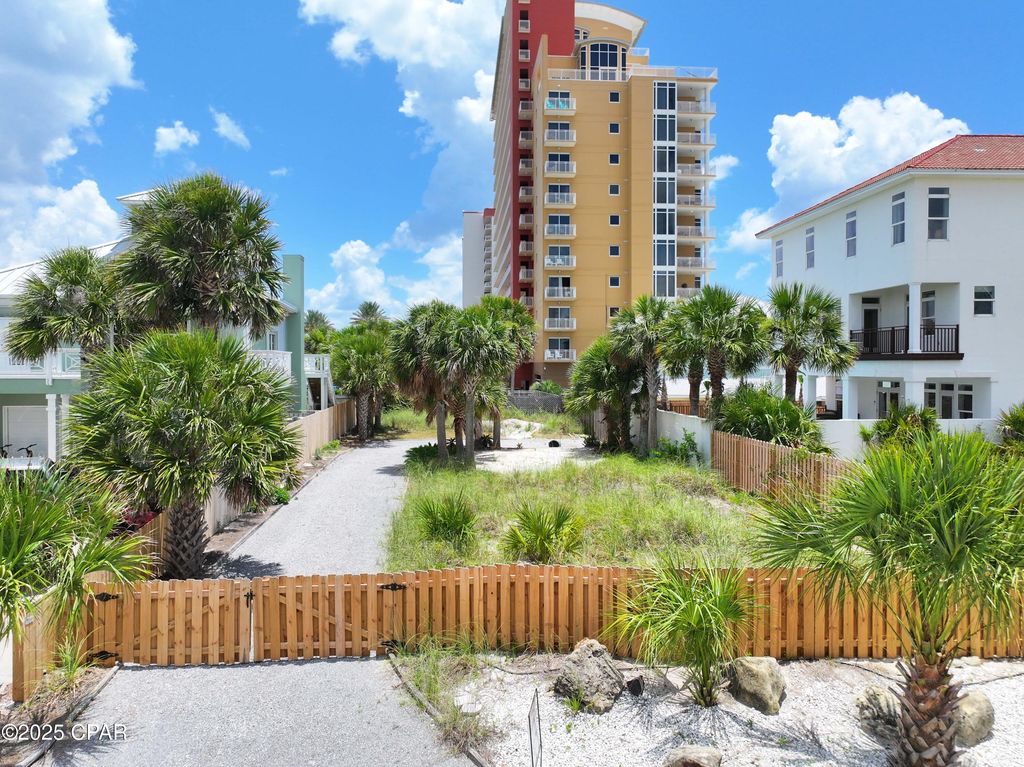 Image 8 of property listing at 4119 Safari Street, Panama City Beach, FL 32408