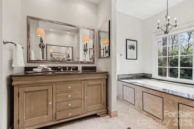 3301 Foxridge Road, Charlotte, NC 28226