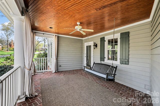 3301 Foxridge Road, Charlotte, NC 28226