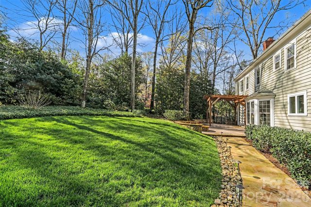 3301 Foxridge Road, Charlotte, NC 28226