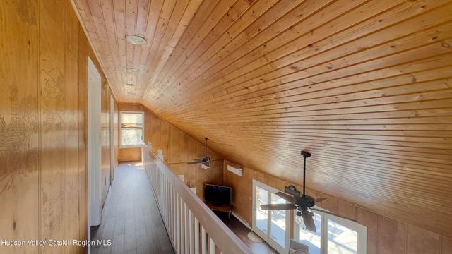 87 Sleepy Hollow Road, Athens, NY 12015