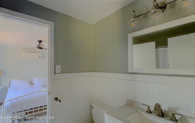 87 Sleepy Hollow Road, Athens, NY 12015