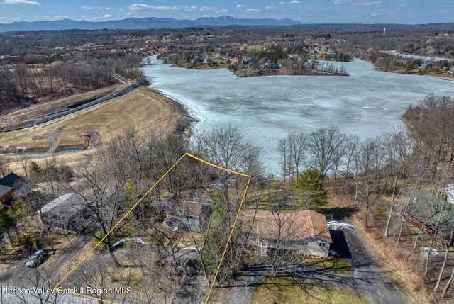 87 Sleepy Hollow Road, Athens, NY 12015