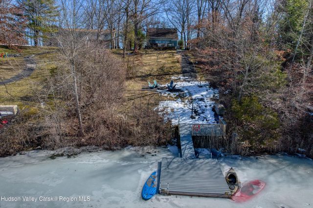 87 Sleepy Hollow Road, Athens, NY 12015