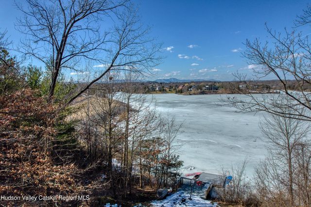 87 Sleepy Hollow Road, Athens, NY 12015