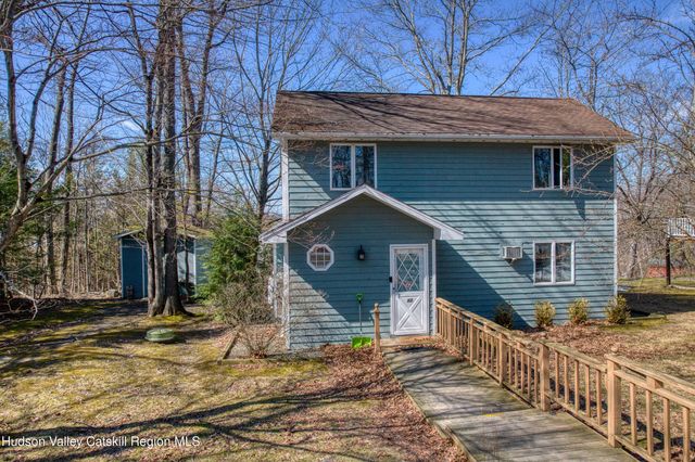 87 Sleepy Hollow Road, Athens, NY 12015